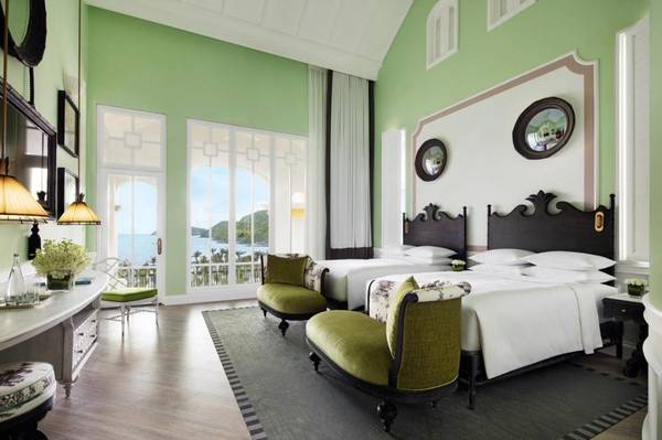 Quầy bar hóa học độc lạ tại JW Marriott Phú Quốc