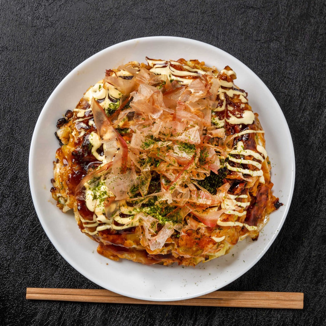 Katsuobushi cá ngừ khô bào rắc bánh xèo Okonomiyaki