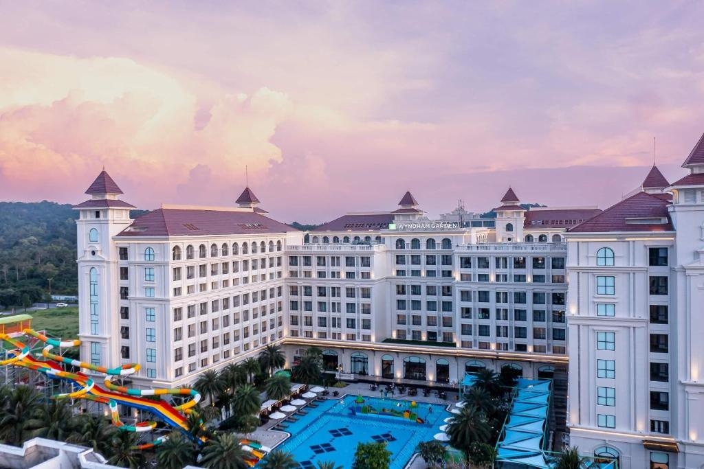 Wyndham Garden - khách sạn Bắc đảo Phú Quốc hiện đại