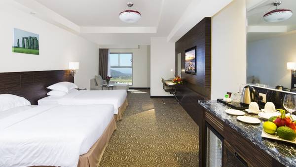 Phòng Deluxe hướng phố tiện nghi tại khách sạn Havana Nha Trang