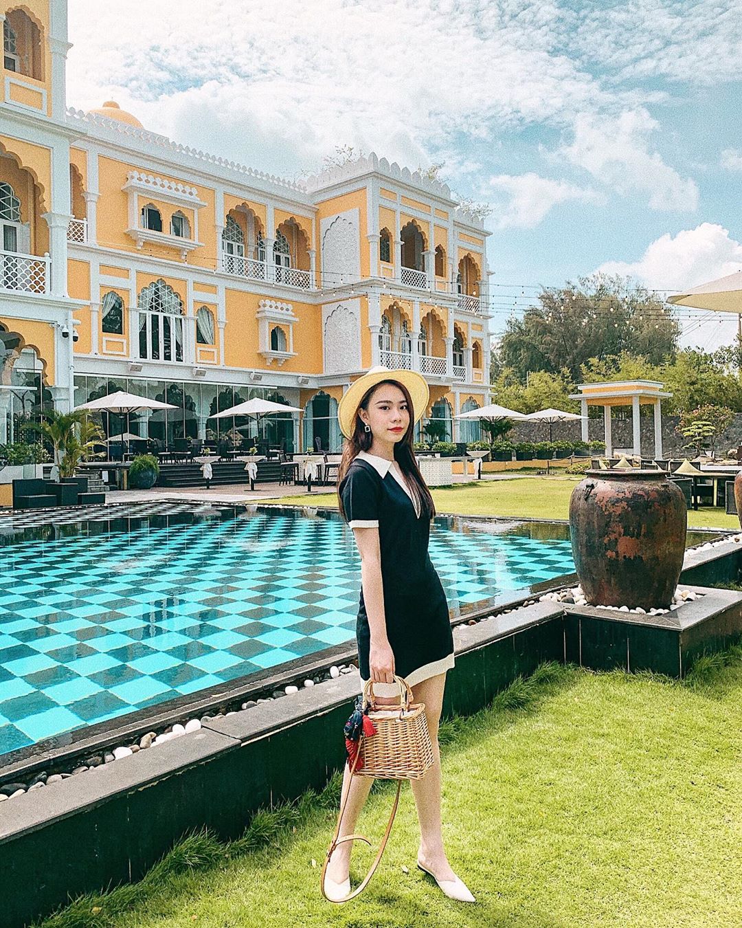 Không gian sang trọng tại Chloe Gallery Sài Gòn