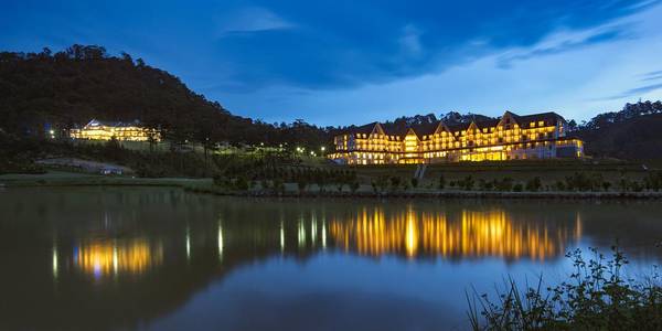 khach-san-da-lat-gan-ho-tuyen-lam-ivivu-20 khach-san-da-lat-gan-ho-tuyen-lam-ivivu-20