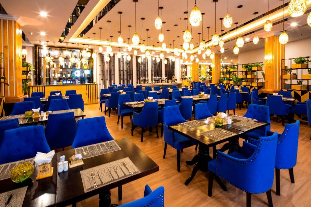 Tiện ích hồ bơi khách sạn Đà Lạt