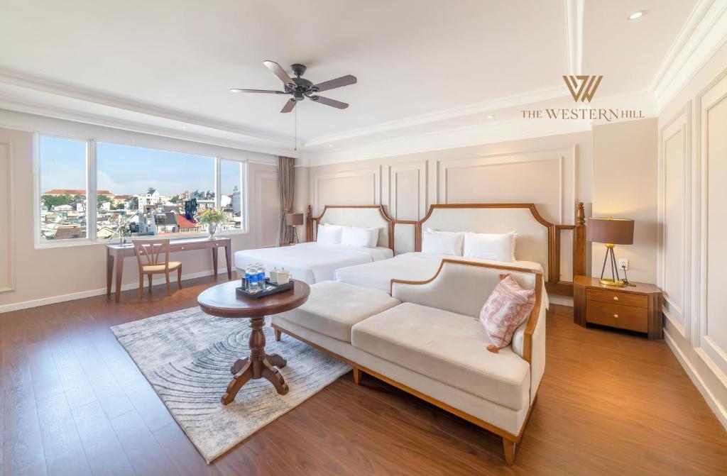 View từ phòng khách sạn Đà Lạt