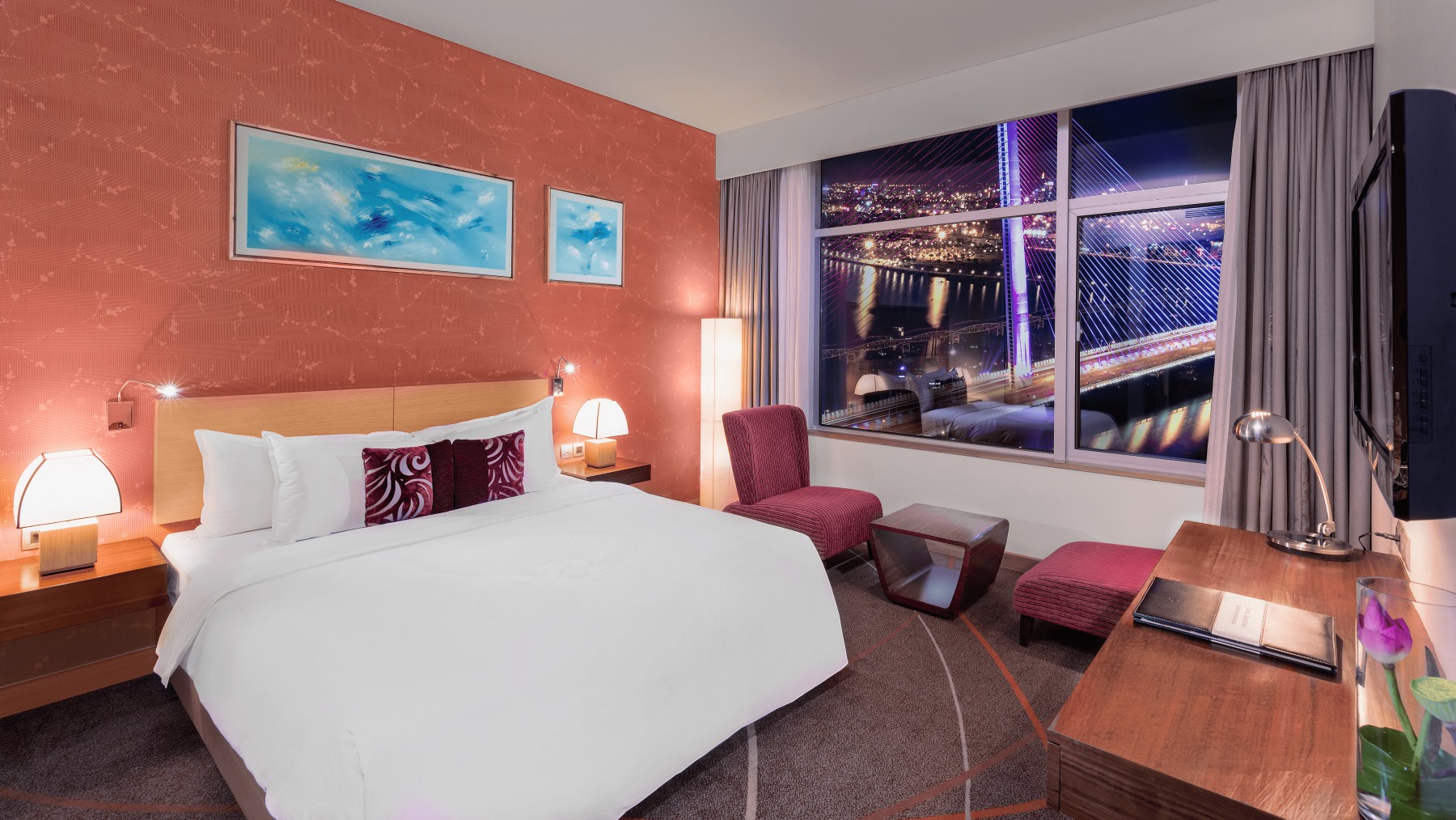 Phòng Deluxe Grand Mercure Đà Nẵng