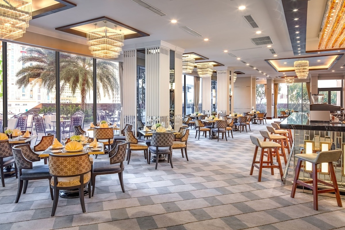 Nhà hàng Garnet tại khách sạn resort Nha Trang