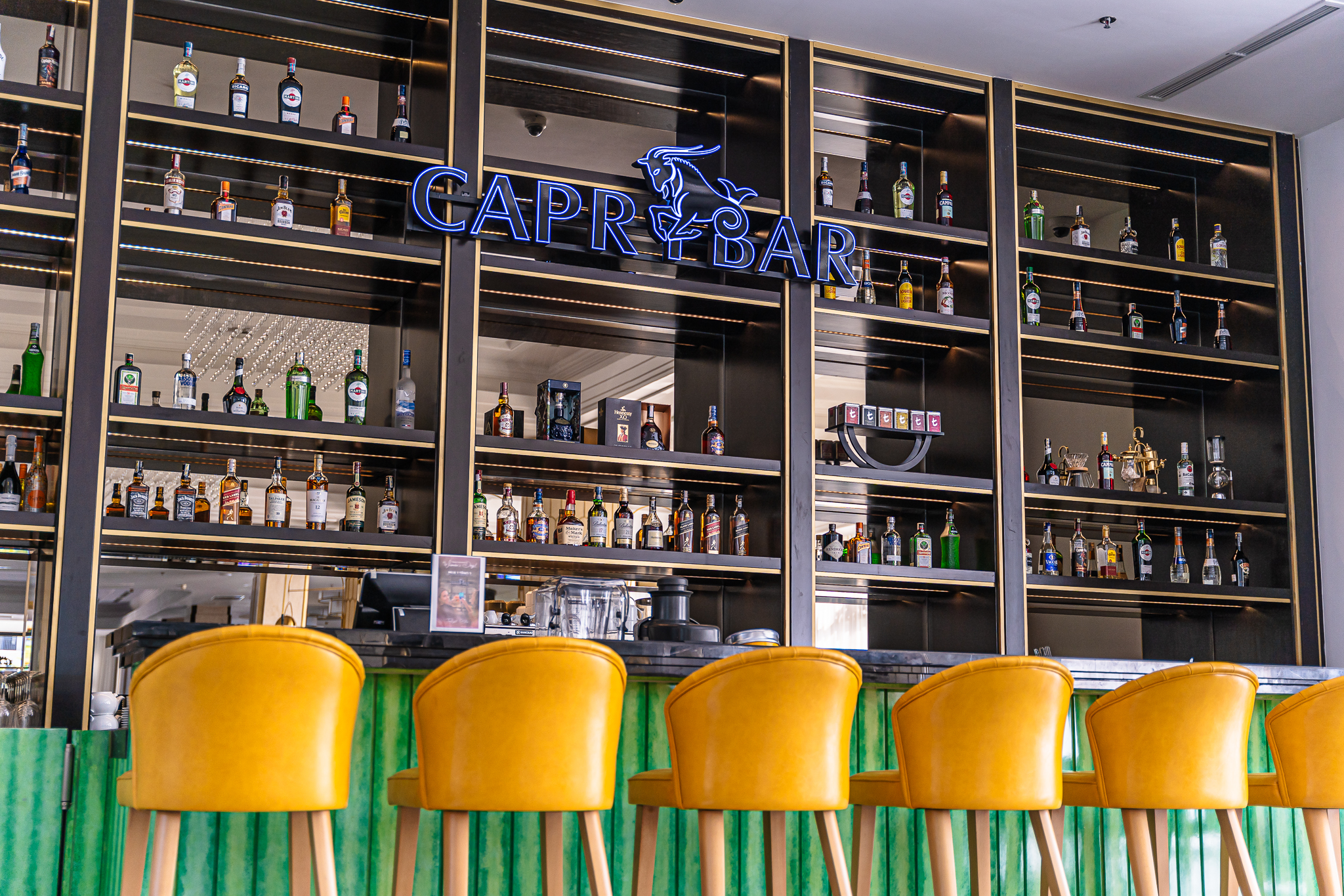 Capri Bar khách sạn resort Phú Quốc