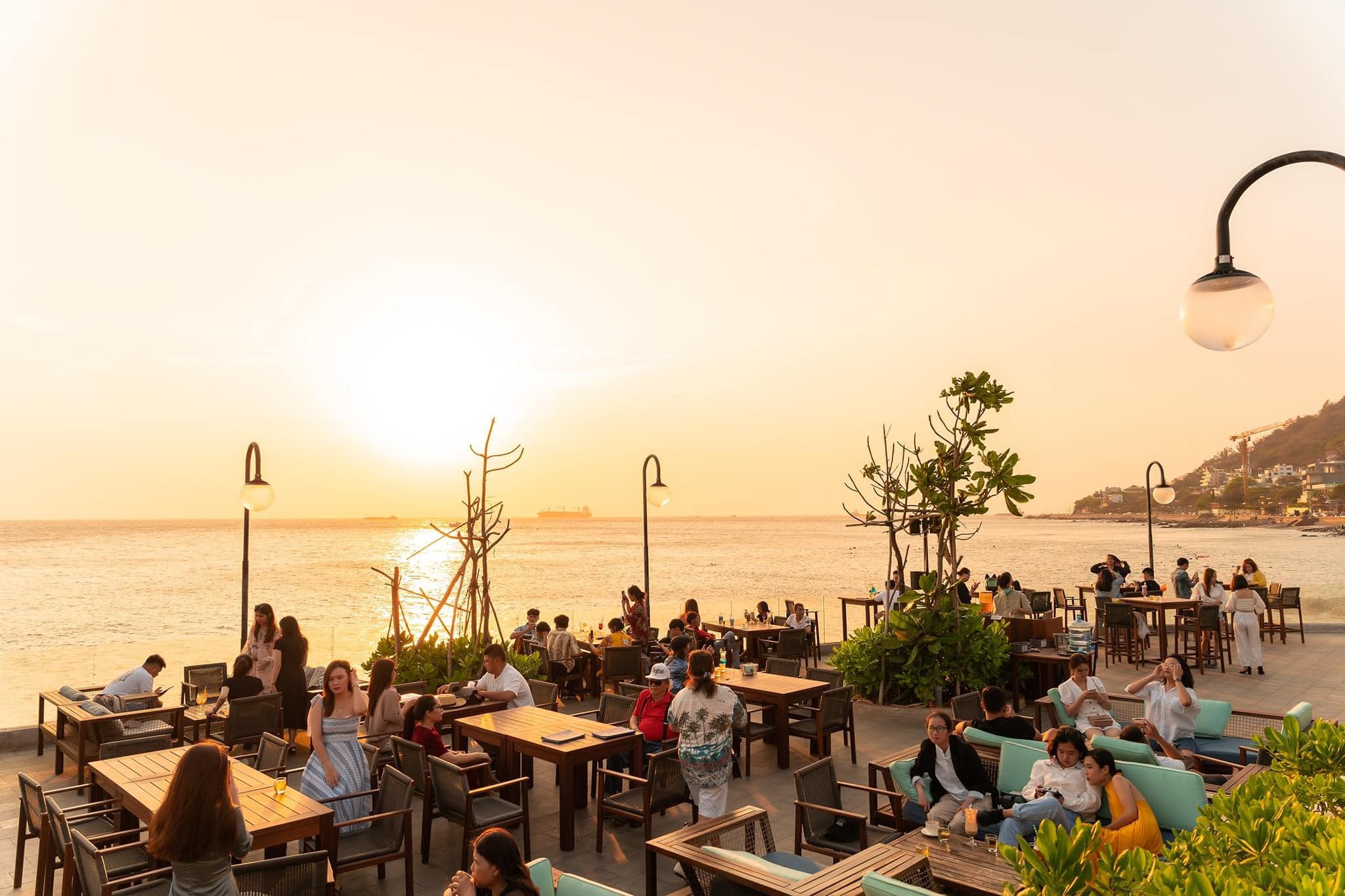 Bữa ăn lãng mạn tại Mercure Hotel Vũng Tàu
