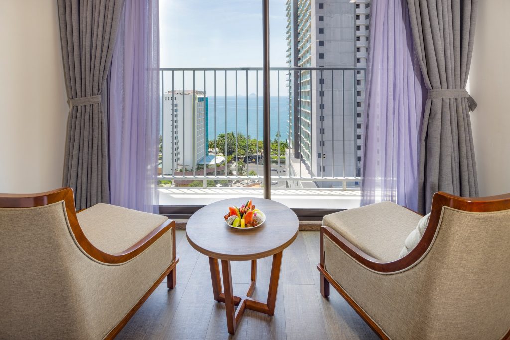 Tầm nhìn hướng biển tuyệt đẹp từ khách sạn Gonsala Nha Trang