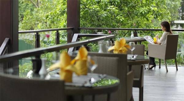 Không gian thoáng đãng tại khách sạn Fraser Suites Hà Nội