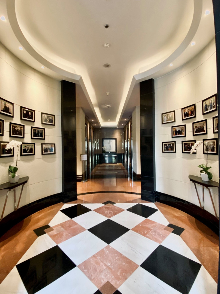 Góc lưu giữ kỷ niệm của du khách. Ảnh: Meliá Hanoi
