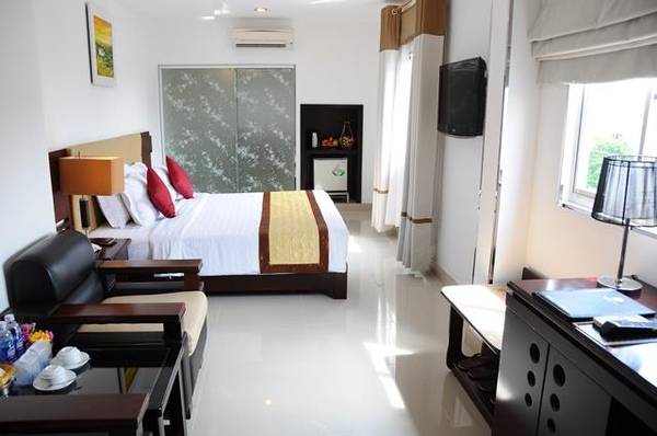 Khách sạn Hồng Vy 1 Sài Gòn - Không gian phòng thoáng đãng