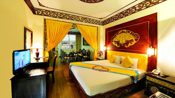 Nội thất gỗ cao cấp tại khách sạn Thanh Lịch Huế