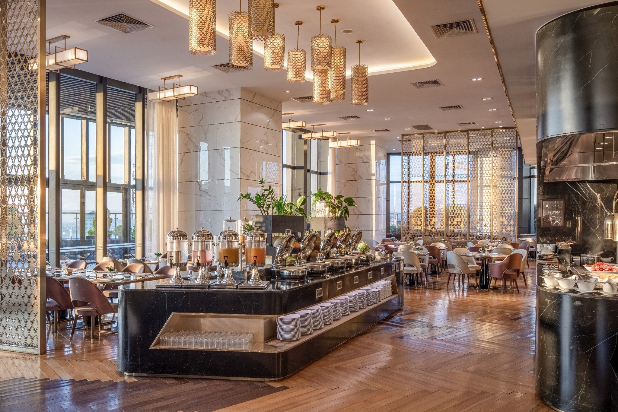 Hệ thống ẩm thực đẳng cấp tại Melia Vinpearl Huế