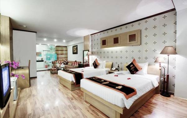 Thiết kế phòng ngủ ấm cúng sang trọng tại khách sạn Indochina Legend 2 Hà Nội