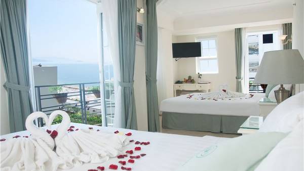 Khách sạn Pavillon Garden Nha Trang có hồ bơi đẹp