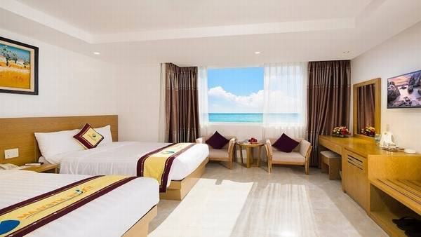 Khách sạn Majestic Star Nha Trang mặt đường Trần Phú