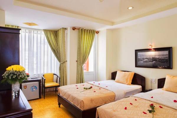 Phòng Superior Twin tiện nghi tại Mai Huy Hotel Nha Trang