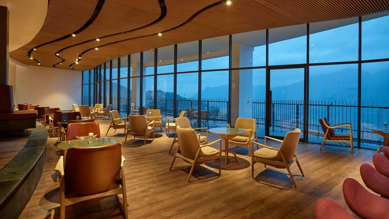 Khách sạn Sapa 5 sao Pao’s Sapa Leisure nhà hàng view đẹp
