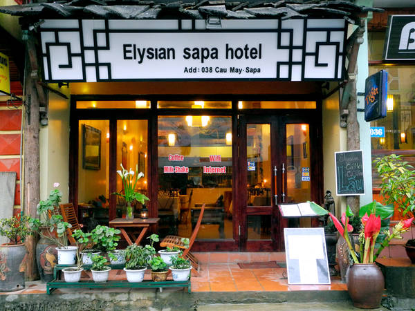 Khách sạn Elysian Sapa nhìn từ phía bên ngoài.