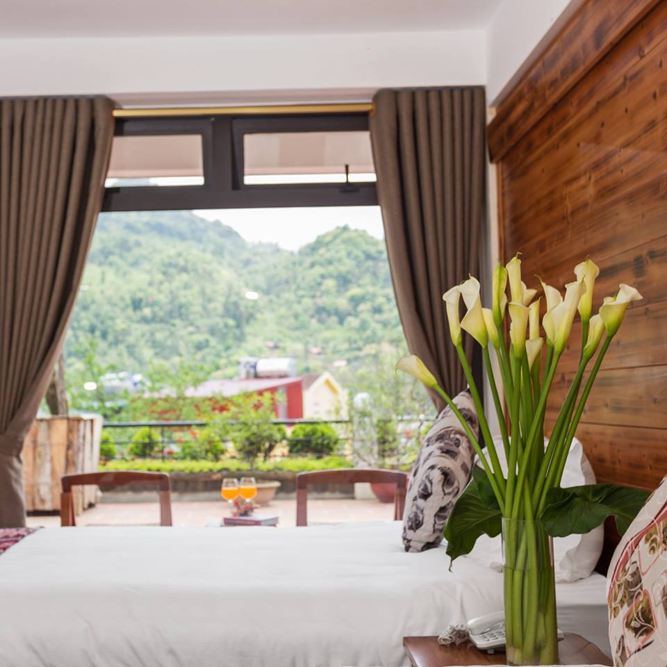 Phòng Deluxe khách sạn Sapa Village view đẹp