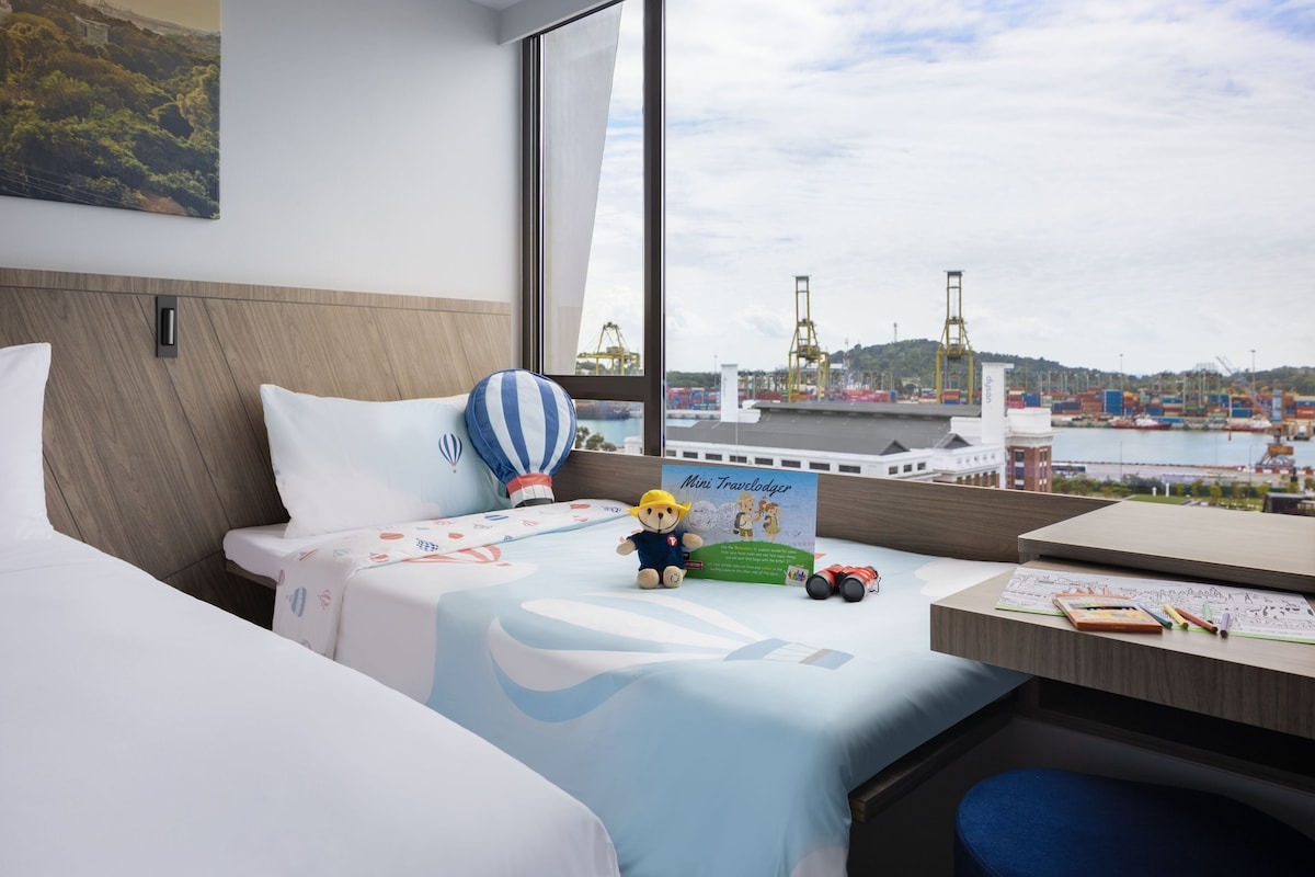 Khách sạn Travelodge Harbourfront