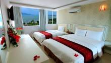 Nội thất phòng tắm sạch sẽ tại khách sạn Sun City Nha Trang