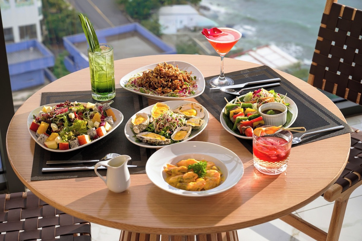 Nhà hàng và cafe tại Oyster Bay Vũng Tàu