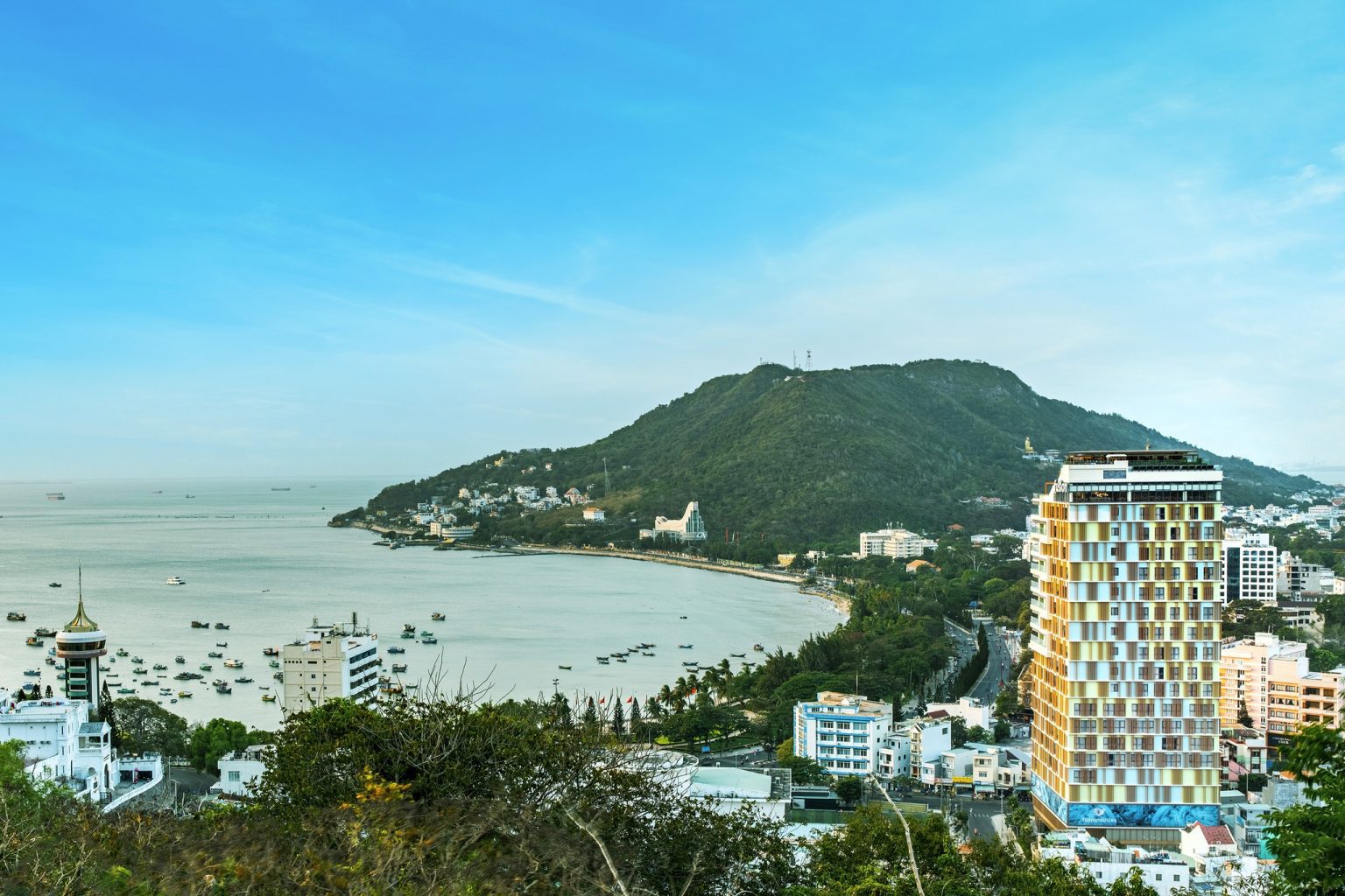 Vị trí đắc địa của khách sạn Vũng Tàu Fusion Suites