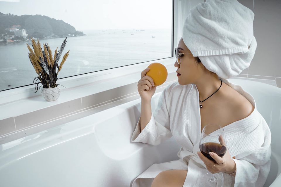 Hồ bơi vô cực tại khách sạn Mermaid Seaside Vũng Tàu