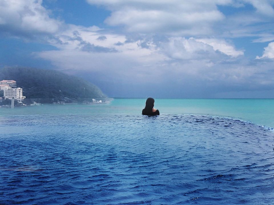 Hồ bơi tràn bờ Mermaid Seaside Vũng Tàu
