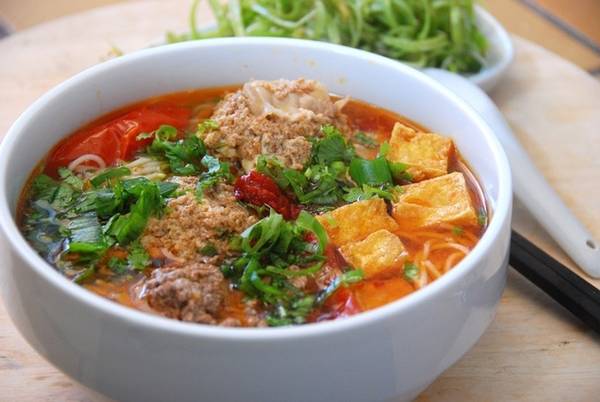 Món ngon Hà Nội - Bún riêu cua đậm đà