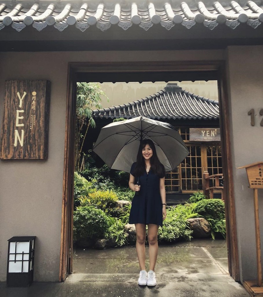 Sashimi và sushi tại Sushi Hokkaido Sachi ẩm thực Nhật Bản Sashimi và sushi tại Sushi Hokkaido Sachi ẩm thực Nhật Bản