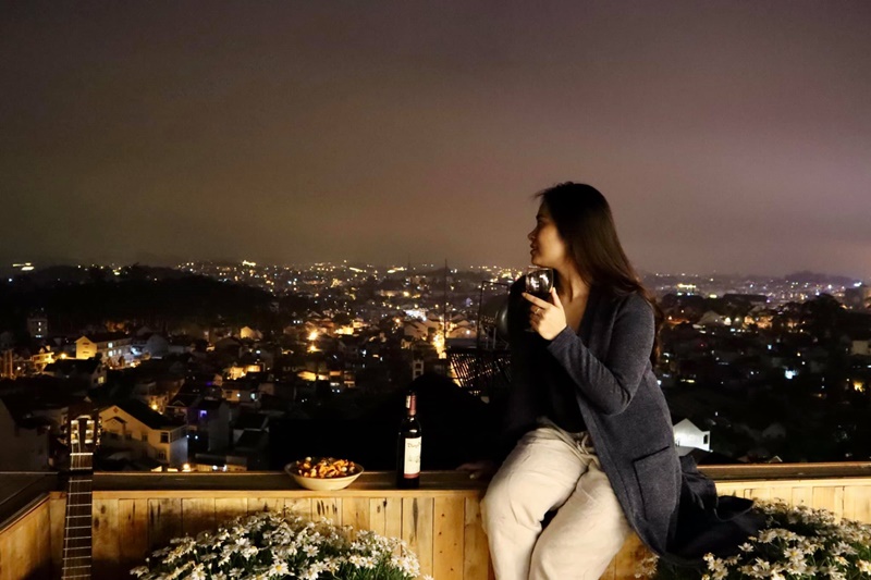 Khu vực BBQ homestay Đà Lạt Cafe View House