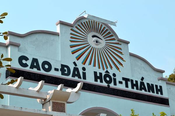 Cao Đài Hội Thánh Phú Quốc là điểm đến với nhiều du khách ở Đảo Ngọc