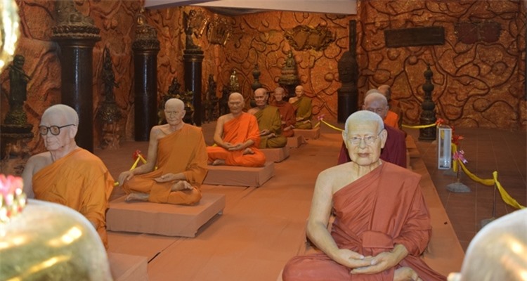 kham-pha-chua-linh-phuoc-da-lat-e28093-18-tang-dia-nguc_8 Kham-pha-chua-Linh-Phuoc-Da-Lat-–-18-tang-dia-nguc_8