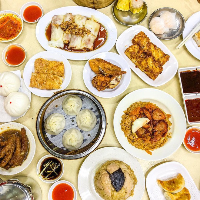 Dimsum Singapore được phục vụ nóng hổi trong lồng hấp