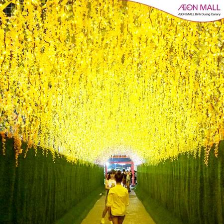 Không gian lễ hội hoa Tử Đằng Aeon Mall