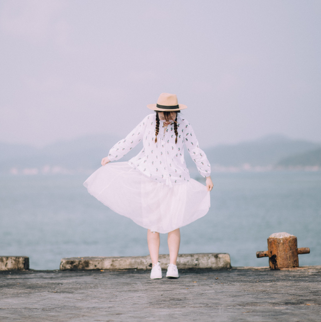 Bãi tắm Vàn Chảy và bãi đá Cầu Mỵ tại Cô Tô - du lịch Quảng Ninh