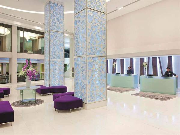 Sảnh của Khách sạn Movenpick Sài Gòn