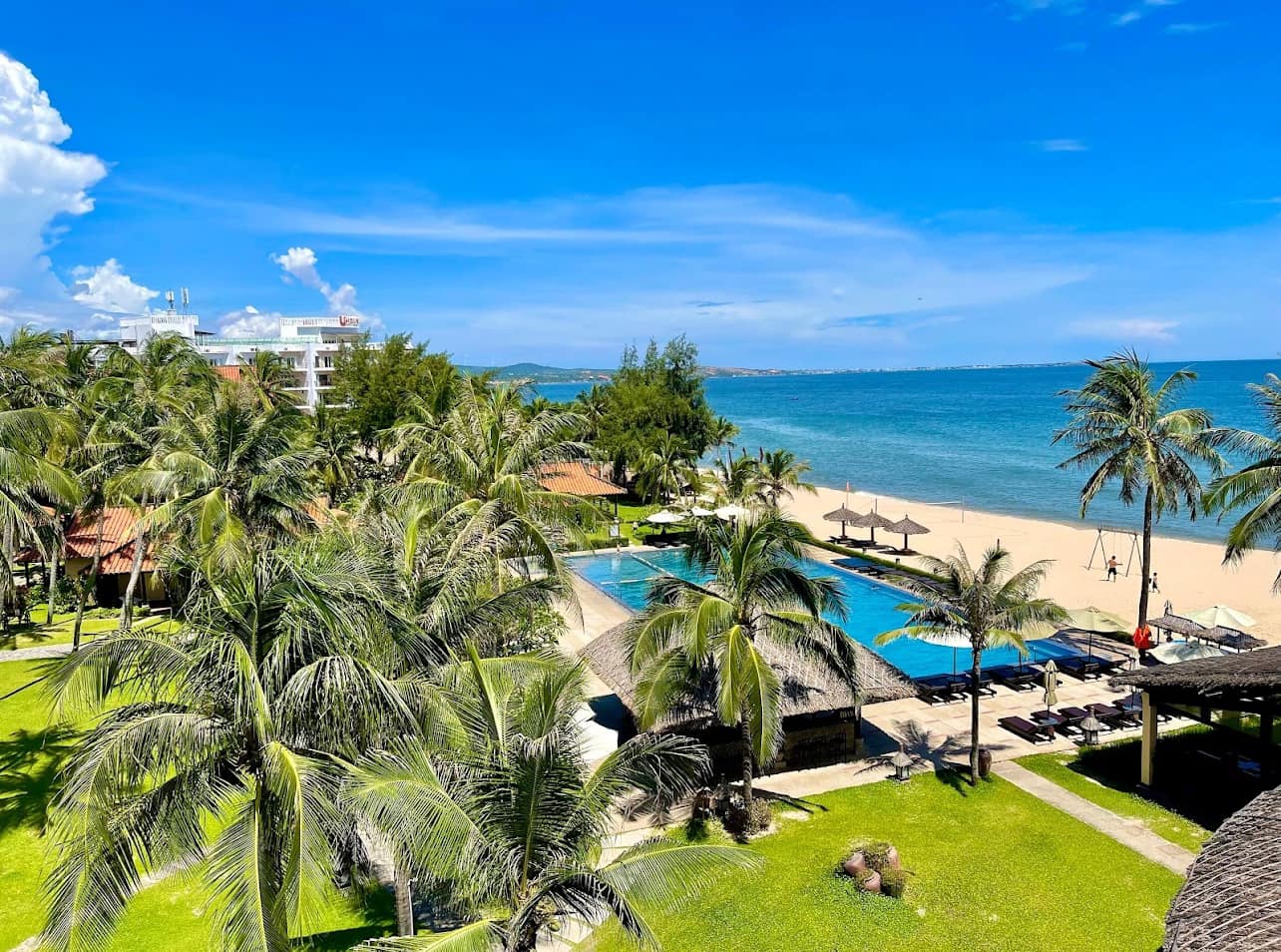 khách-sạn-resort-Phan-Thiết-ivivu-10