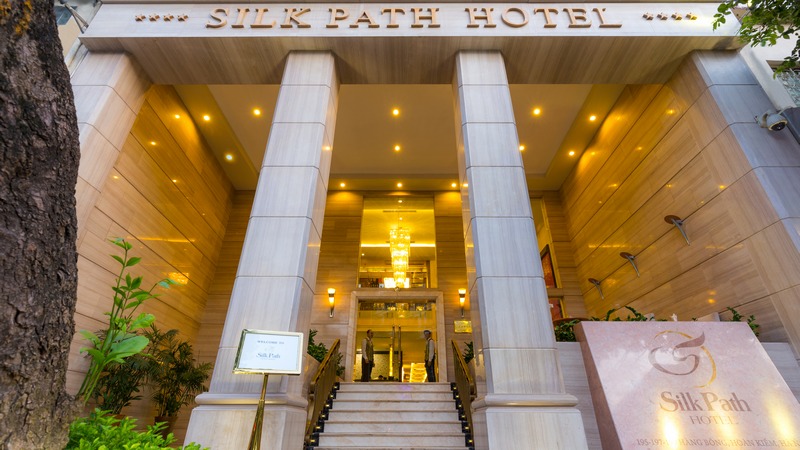 Khách- sạn -Silk- Path- Luxury- Hà- Nội-ivivu