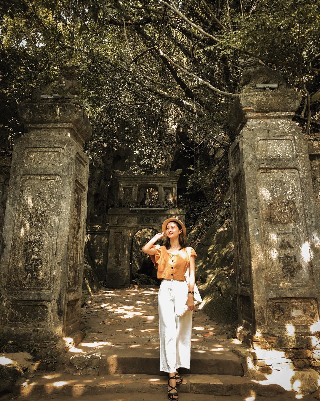 Hang động tại Ngũ Hành Sơn