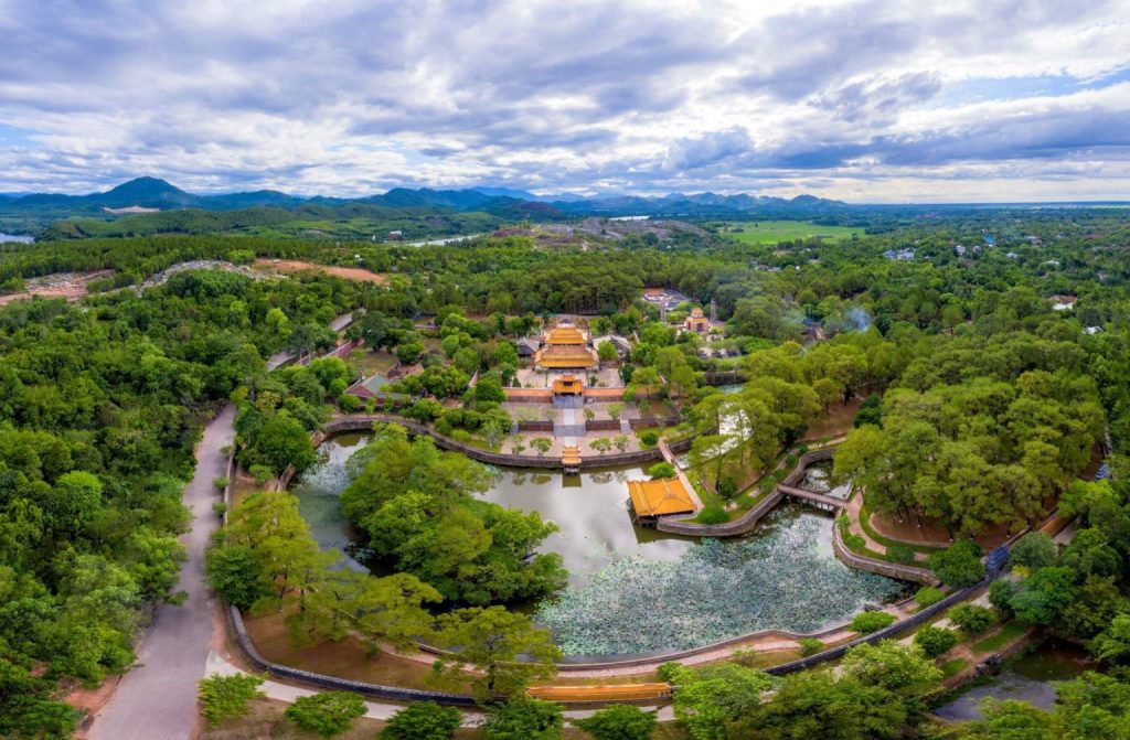 Vẻ đẹp thơ mộng của Khiêm Lăng Huế