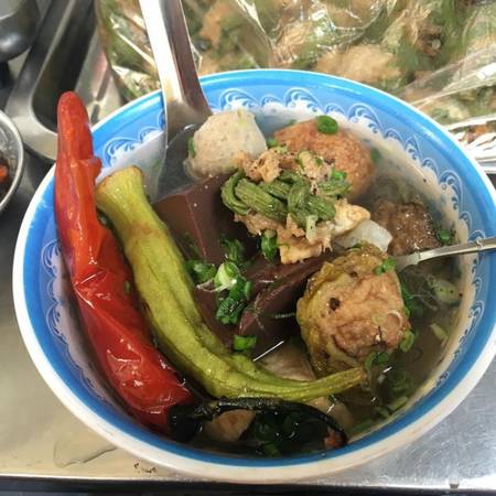 Món khổ qua cà ớt tại chợ quận 5