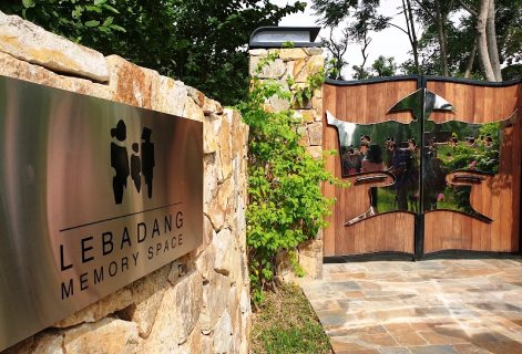 Tác phẩm điêu khắc tại Không gian lưu niệm Lê Bá Đảng