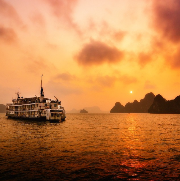 Du thuyền Hạ Long Emeraude Classic