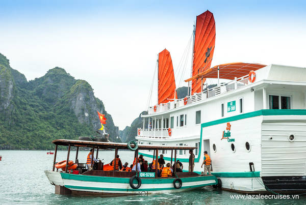 Du thuyền Hạ Long L’Azalée