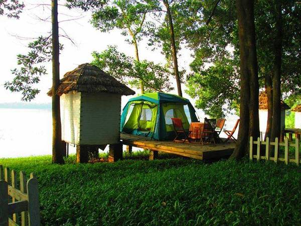 Hệ thống lều trại đa dạng tại khu cắm trại gần Hà Nội