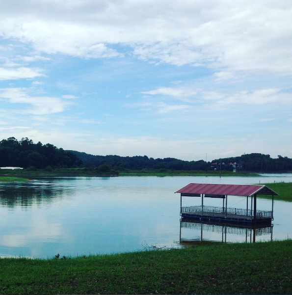 Cắm trại bên hồ Đồng Mô tại Sơn Tinh Camp